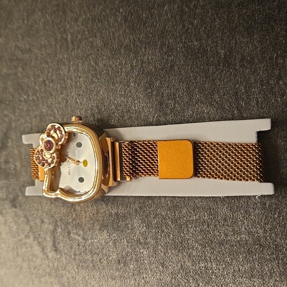 Hello Kitty Rose Gold mesh watch w/ pink crystals. Great gift Chris… - Picture 3 of 3